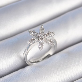 Pirinç Gümüş Renk Zirkon Taşlı Çiçek Model Kadın Yüzük